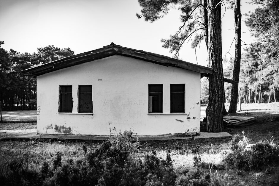 Protect Your Empty House: Vacant Home Insurance Guide