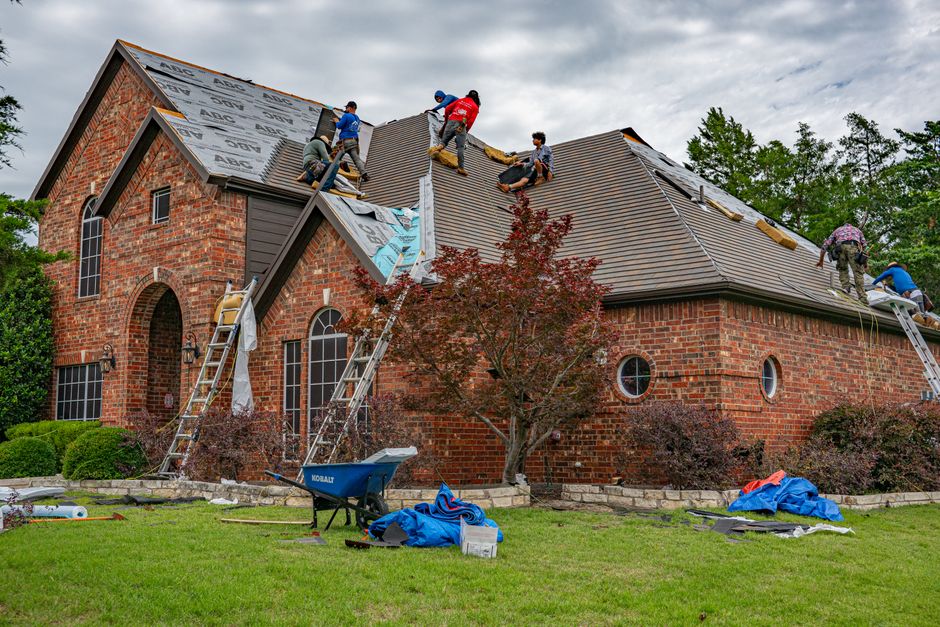 40% Roof Discount: How New Roofs Lower Insurance Premiums