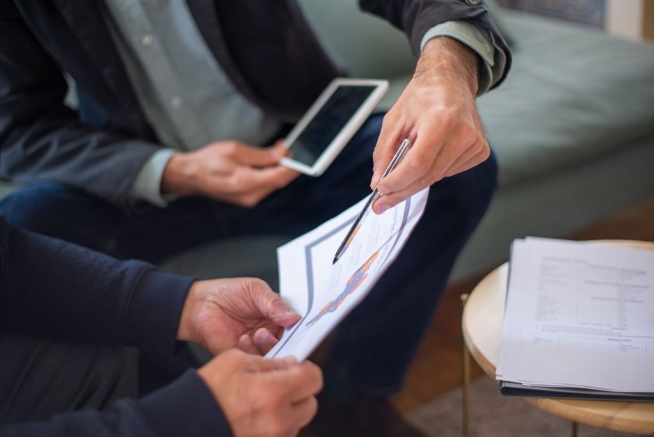 Insurance Agent vs Broker: Who Should Handle Your Coverage